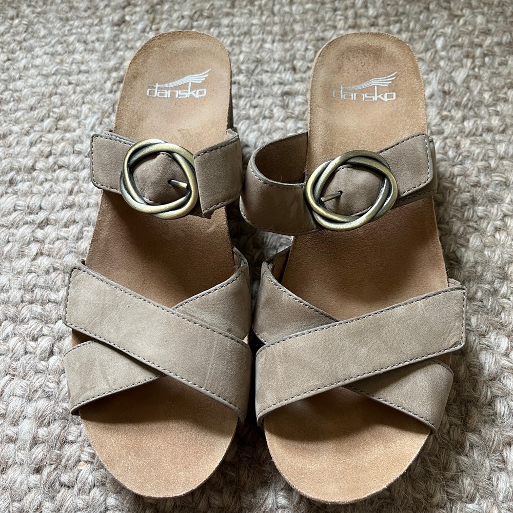 Dansko Tan Comfort Sandals with Crossed Straps